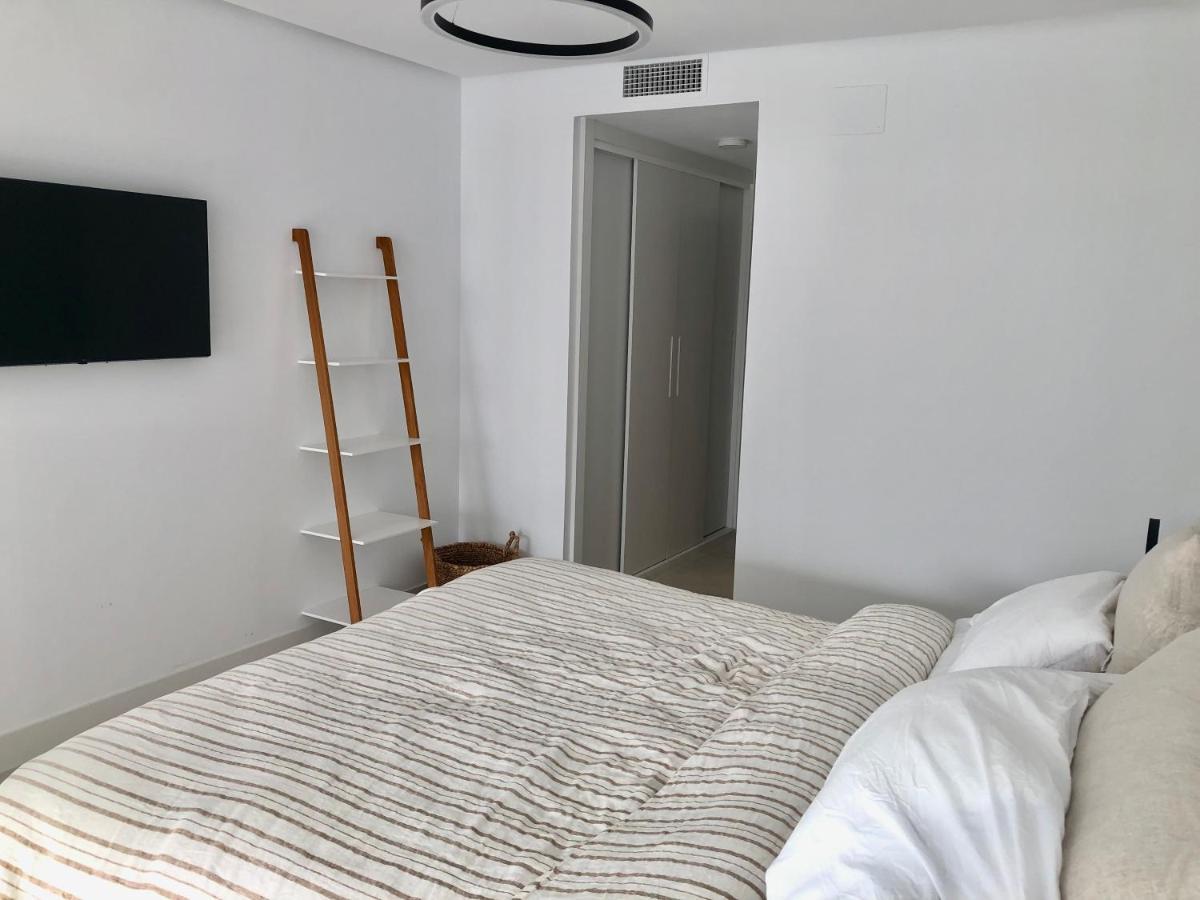Modern Apartment In Front Of Cabopino Golf Marbella Esterno foto