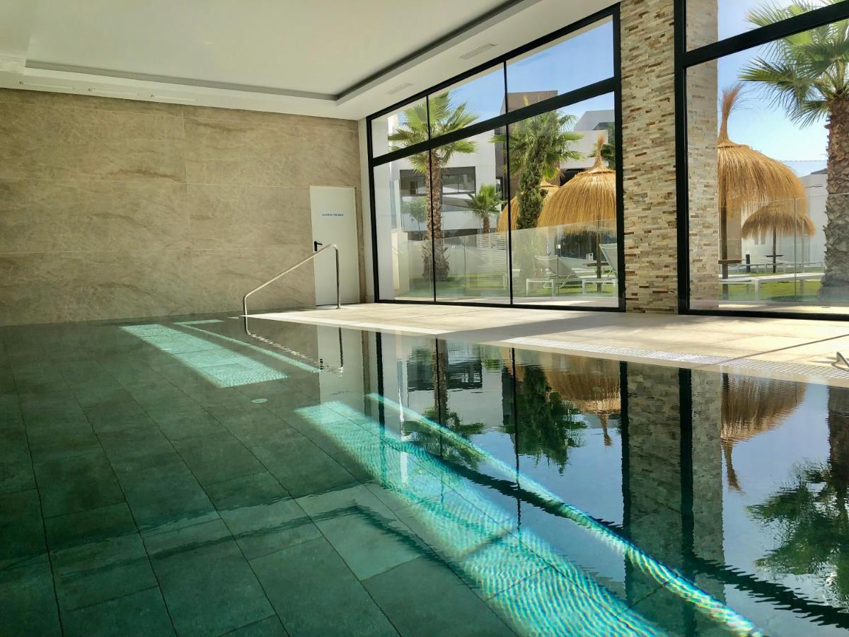 Modern Apartment In Front Of Cabopino Golf Marbella Esterno foto